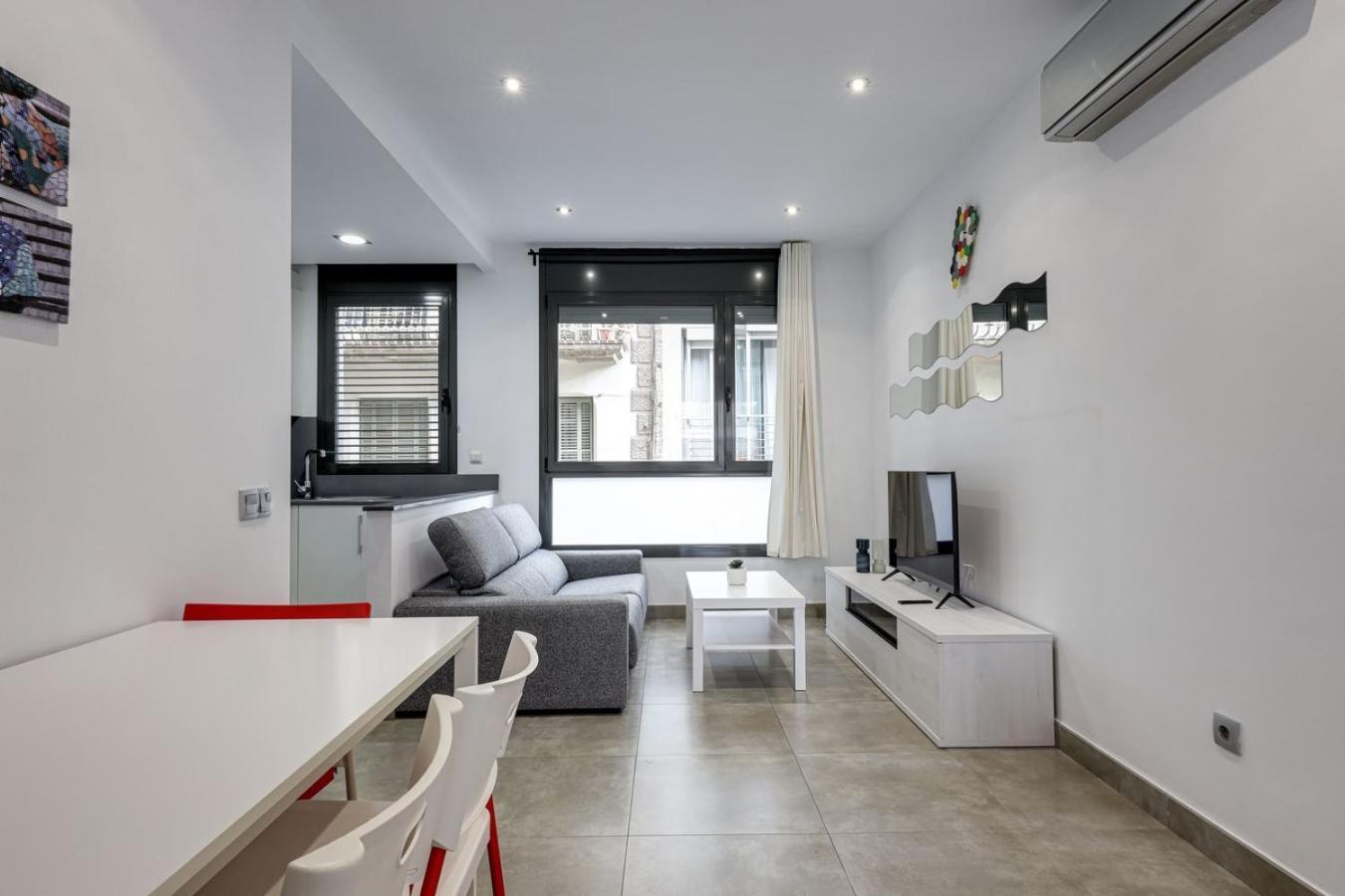 Urban Flats Vallirana Barcelona Exterior foto